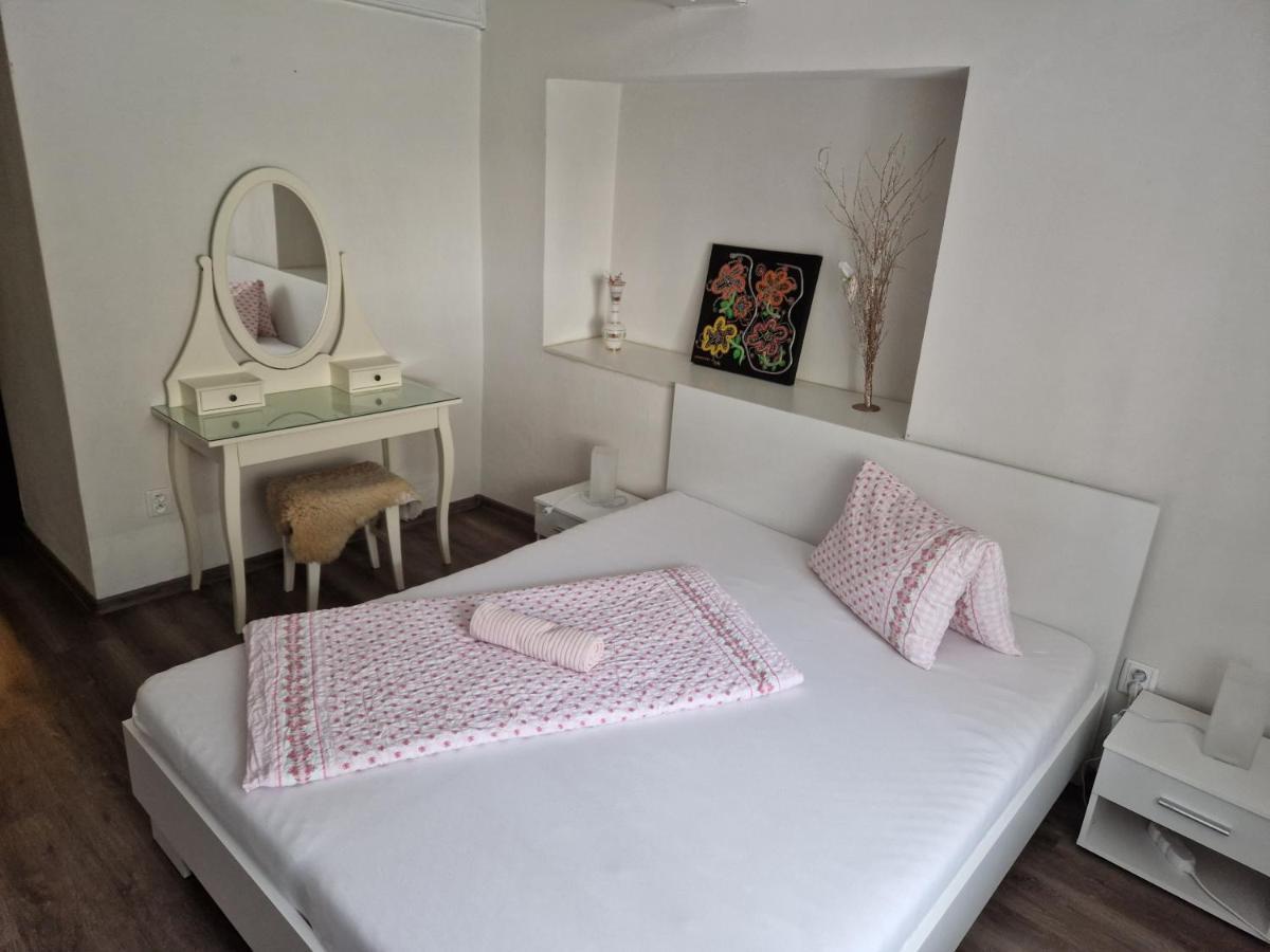 Apartmany St. Maria Stare Hory Luaran gambar